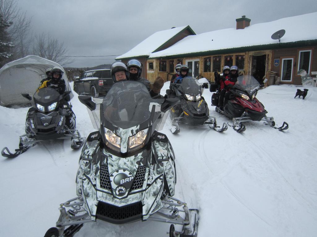 Le Gite Ambrelane Thetford Mines Luaran gambar