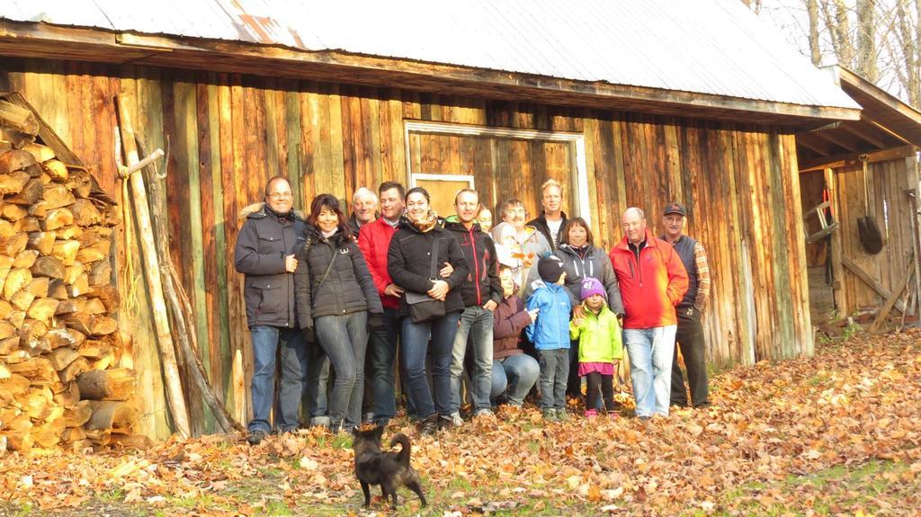 Le Gite Ambrelane Thetford Mines Luaran gambar